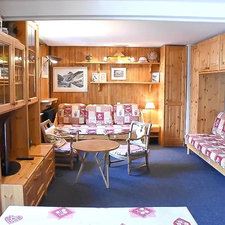 D'une A A 10 M Des Pistes Avec Vue Sur La Et Wifi Apartment *